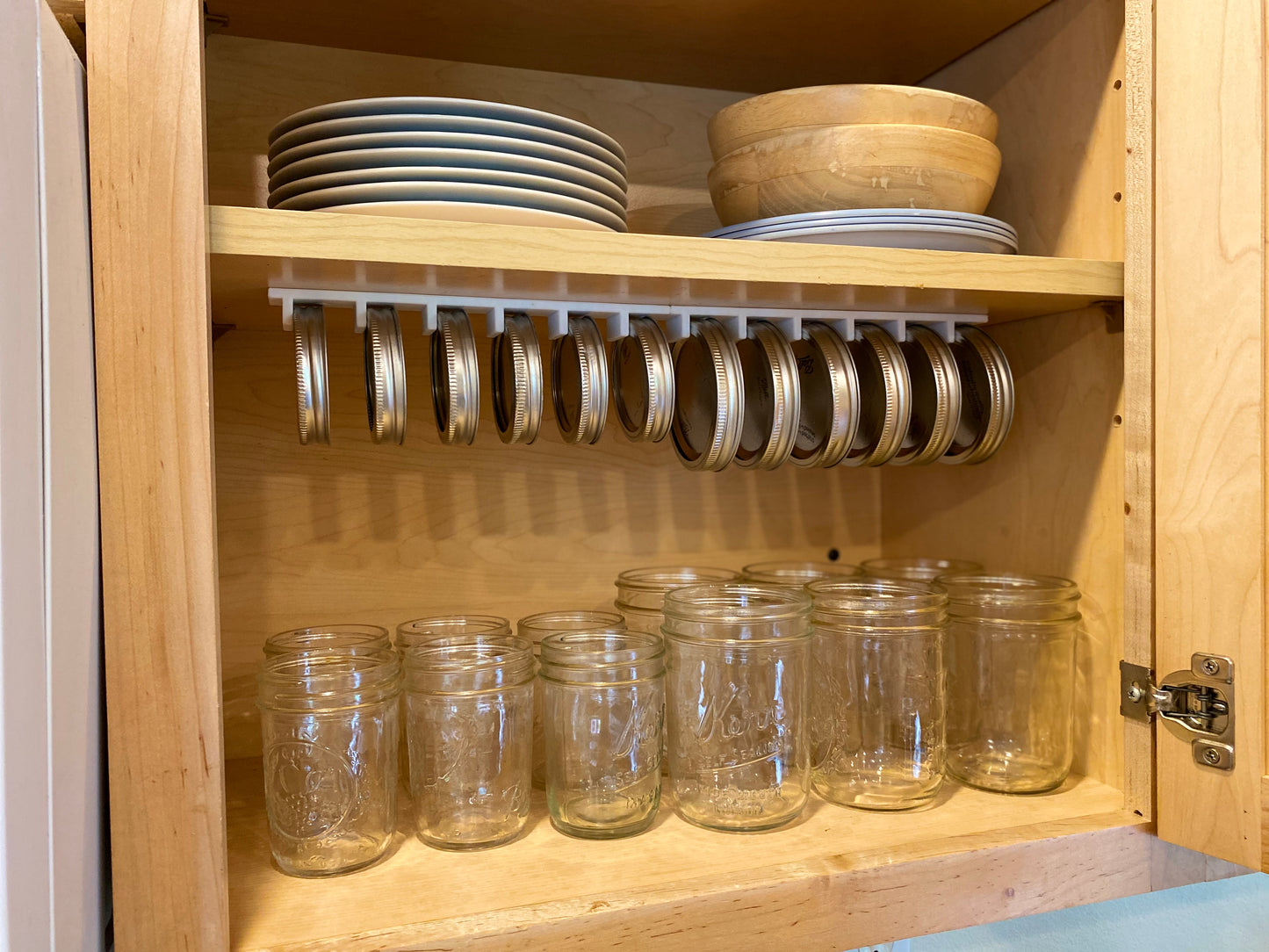 Liddy Bug - Magnetic Jar Lid Holder