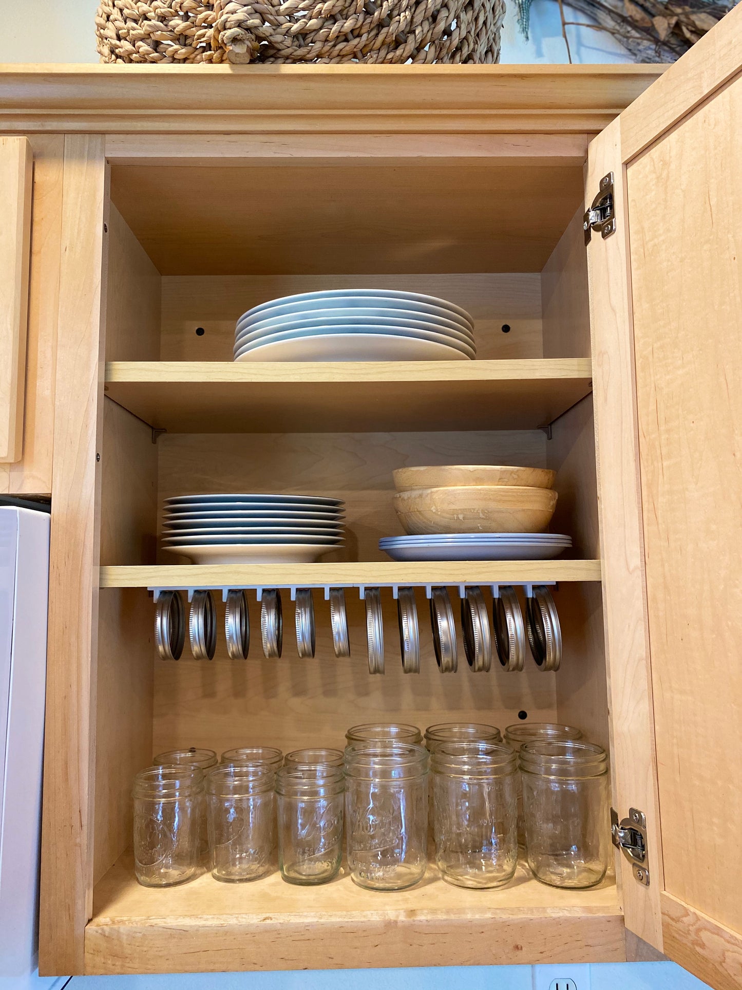 Liddy Bug - Magnetic Jar Lid Holder